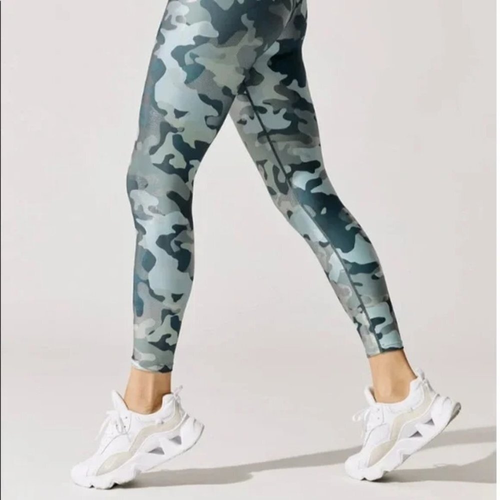 New Carbon38 Metallic Camo 7/8 Legging size Small… - image 3